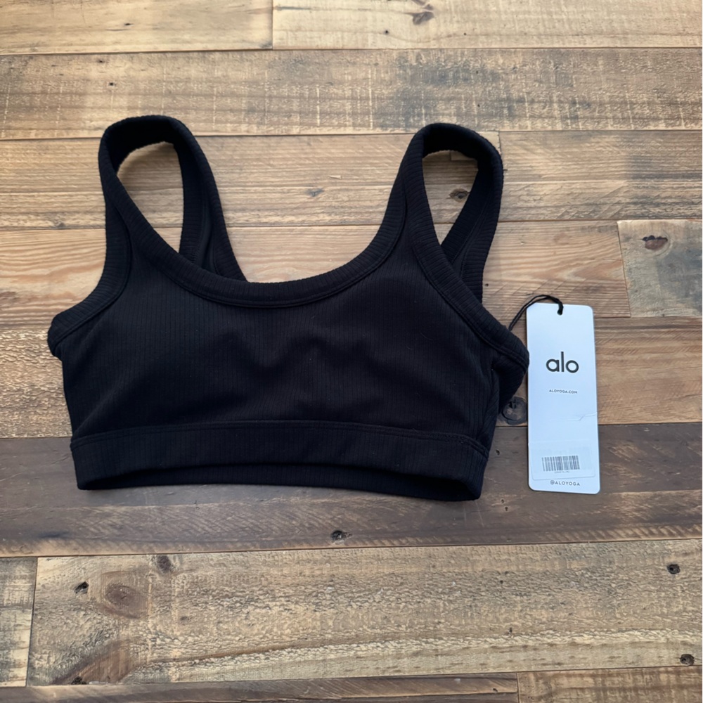 Brand new Alo sports bra, size S